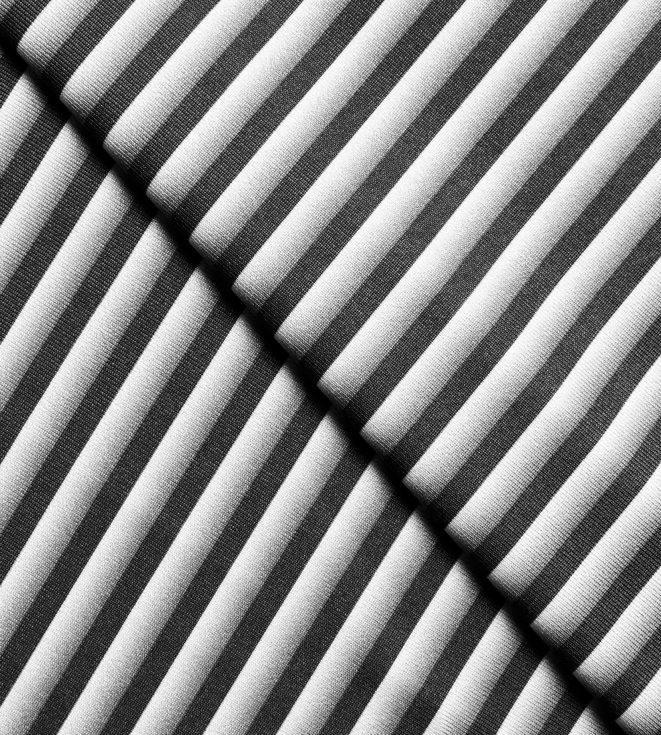 GRADIENT STRIPE POLO - BLACK - Image 4