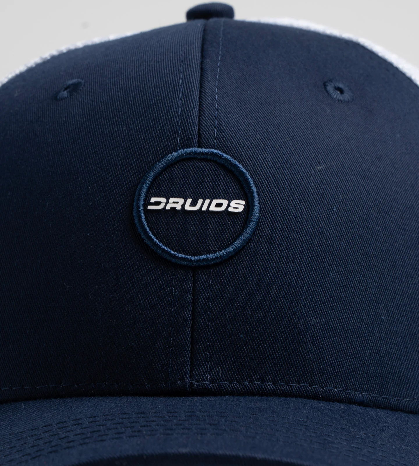 PLAYERS D BADGE CAP - NAVY / WHITE - Image 3