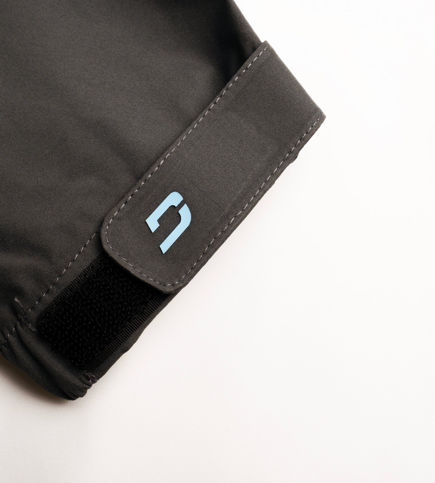 RAIN CADDY JACKET - WHITE - Image 6